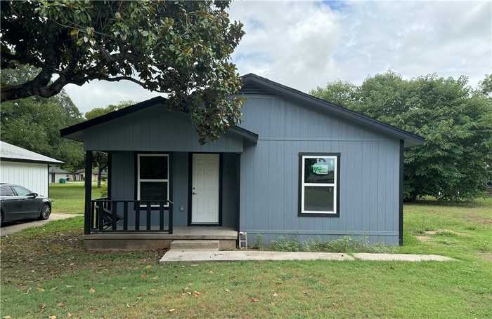 photo 1: 315 N Oak Drive, Waco TX 76705