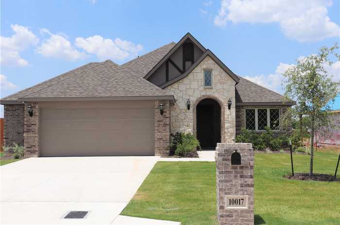 photo 1: 10017 Durango Trail, Waco TX 76712