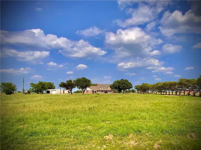 photo 1: 1409 W Trinity, Groesbeck TX 76642