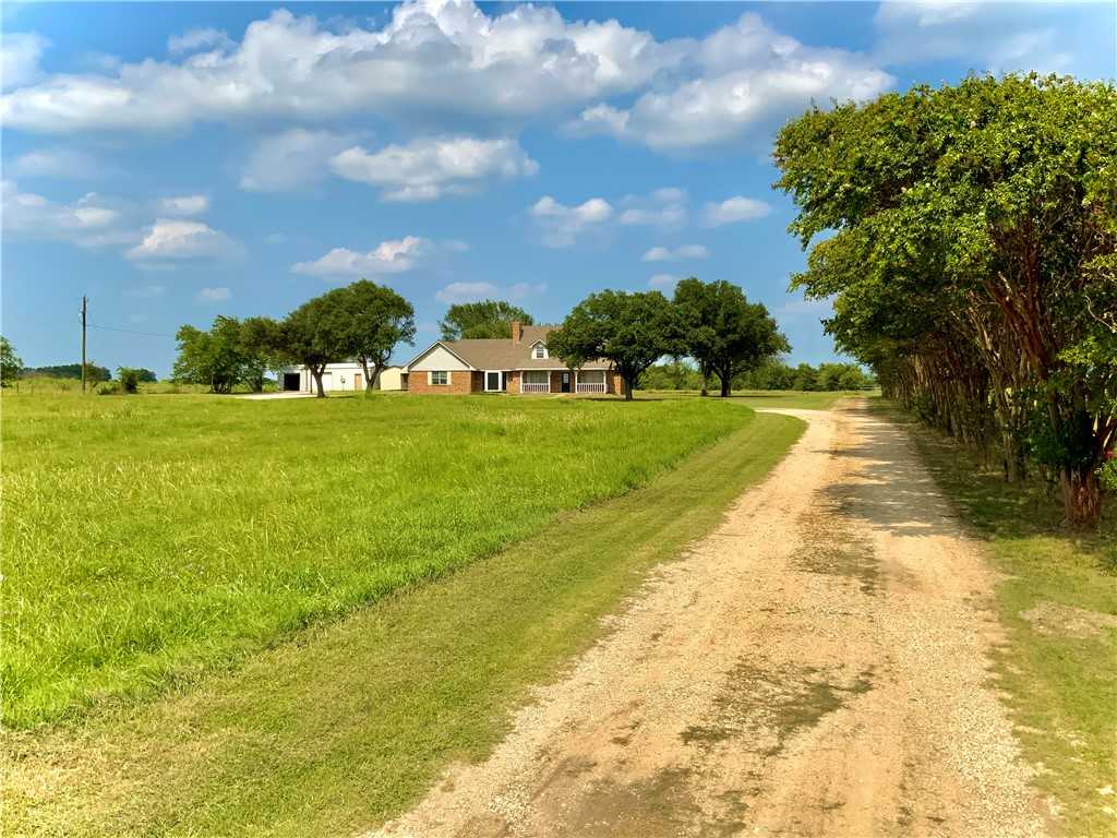 photo 3: 1409 W Trinity, Groesbeck TX 76642