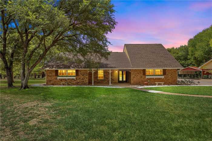 photo 1: 624 Coxs Oak Valley Drive, Waco TX 76705