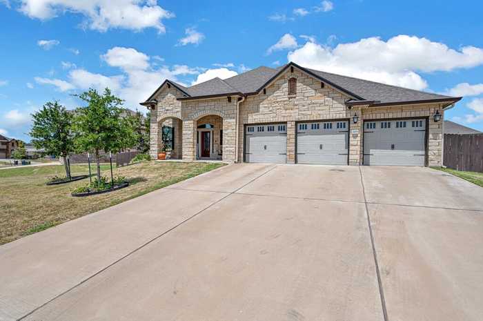 photo 2: 705 Salisbury Drive, Waco TX 76712