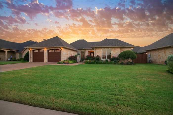 photo 1: 1608 Ridgewood Drive, Waco TX 76710