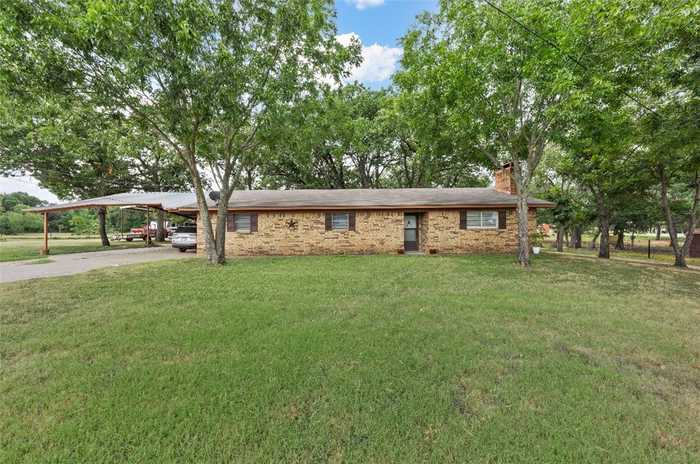 photo 1: 7226 S 12th St. Road, Robinson TX 76706