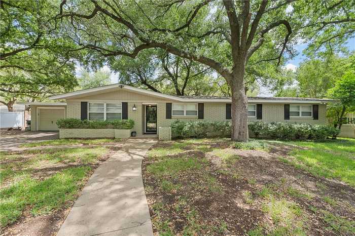 photo 1: 1717 Royal Oaks Drive, Waco TX 76710