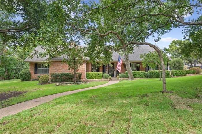 photo 2: 4229 Westchester Drive, Waco TX 76710