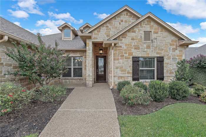 photo 2: 306 Desert Sky Drive, McGregor TX 76657