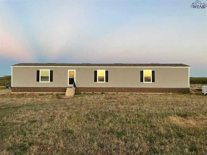 photo 1: 4999 FAIRVIEW ROAD, Henrietta TX 76365