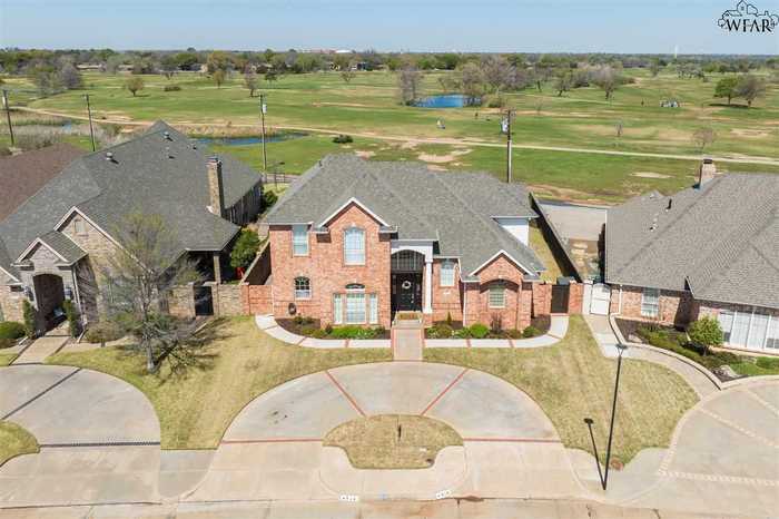 photo 2: 4910 QUAIL SPRINGS DRIVE, Wichita Falls TX 76302