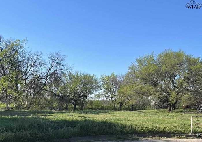 photo 1: 105 DRY FORK, Henrietta TX 76365