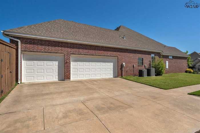 photo 30: 3406 WESTBURY LN, Wichita Falls TX 76310