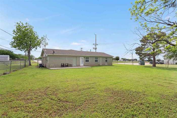 photo 29: 900 N 4TH STREET, Iowa Park TX 76367