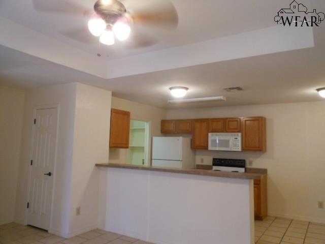 photo 2: 406 E CHESTNUT STREET, Holliday TX 76366