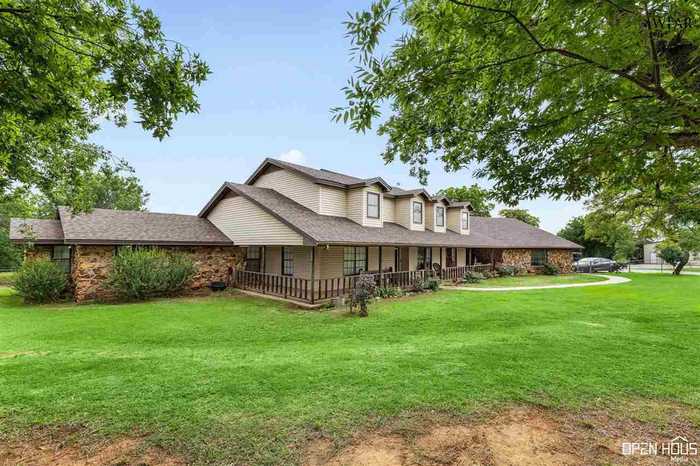 photo 2: 2702 HAWS ROAD, Iowa Park TX 76367