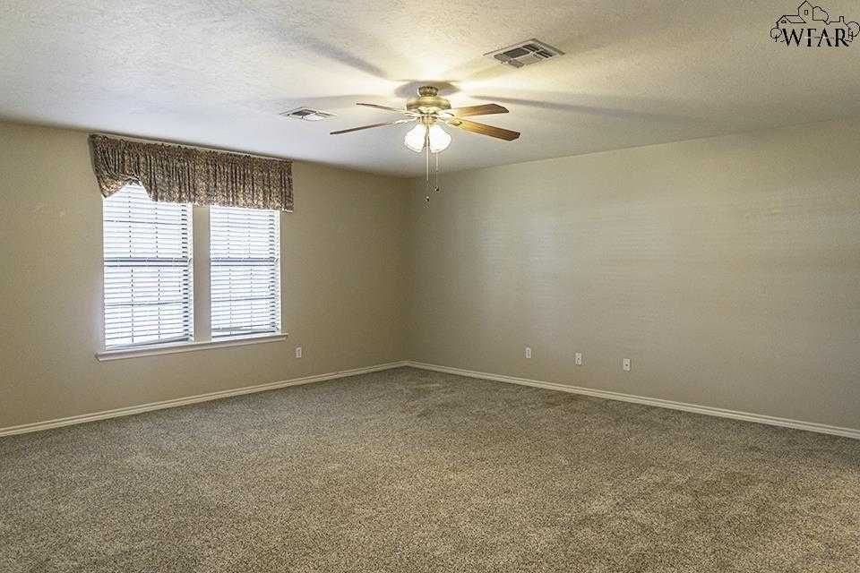 photo 2: 10 JOHNATHAN PLACE, Wichita Falls TX 76310