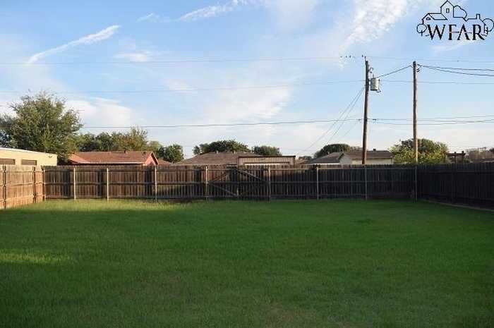 photo 16: 1302 BLUE JAY STREET, Iowa Park TX 76367