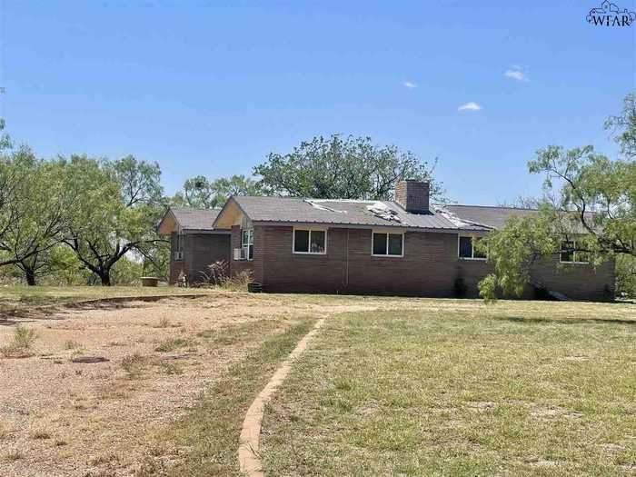 photo 1: 2546 MAVERICK TRAIL, Wichita Falls TX 76310