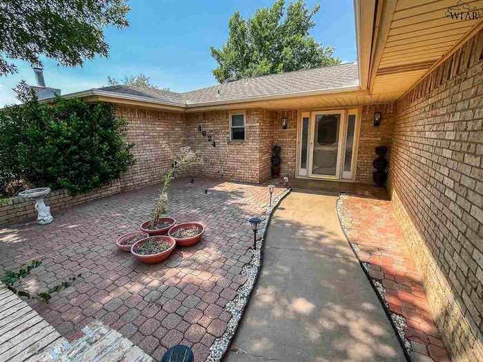 photo 2: 4624 TRAILWOOD DRIVE, Wichita Falls TX 76310