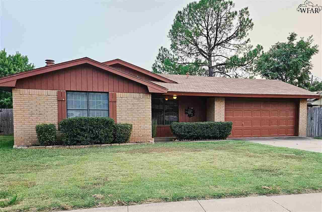 photo 1: 4606 JENNINGS AVENUE, Wichita Falls TX 76310